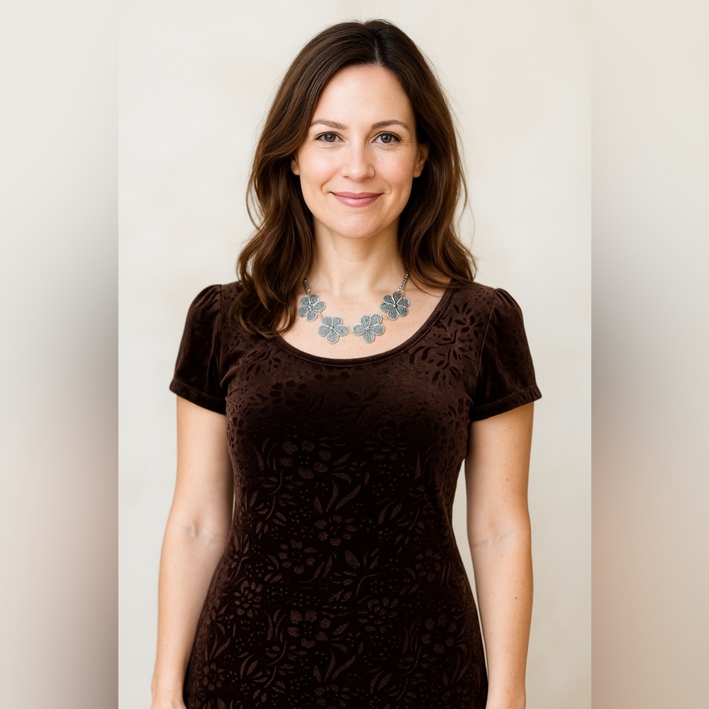 Voilà Dark Brown Vintage Crushed Velvet Floral Mini Dress
